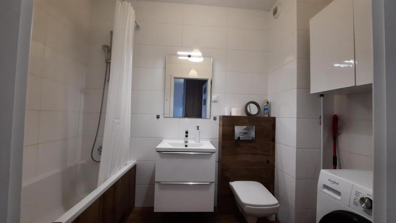 Ursa - Wygodny Apartament I Bezplatny Parking Na Miejscu Appartamento Varsavia Esterno foto